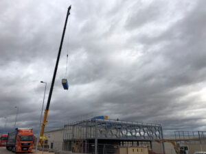 ZANGRÓNIZ empresa montadora de las cubiertas de las nuevas instalaciones de Avanzare